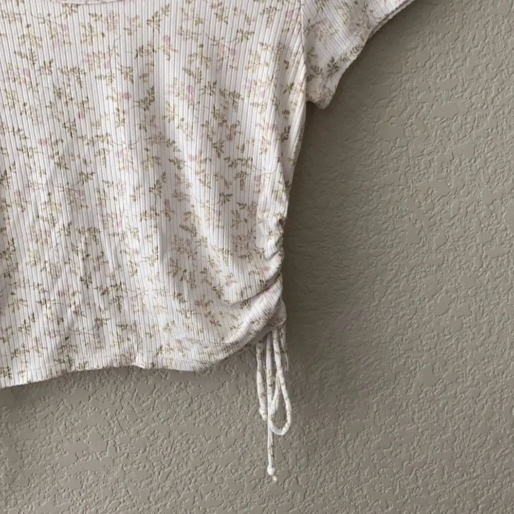 Wild Fable Crop Top  - Picture 3 of 4